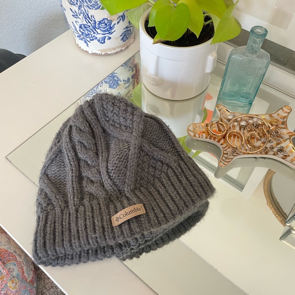 Columbia Women’s Cabled Cutie Beanie